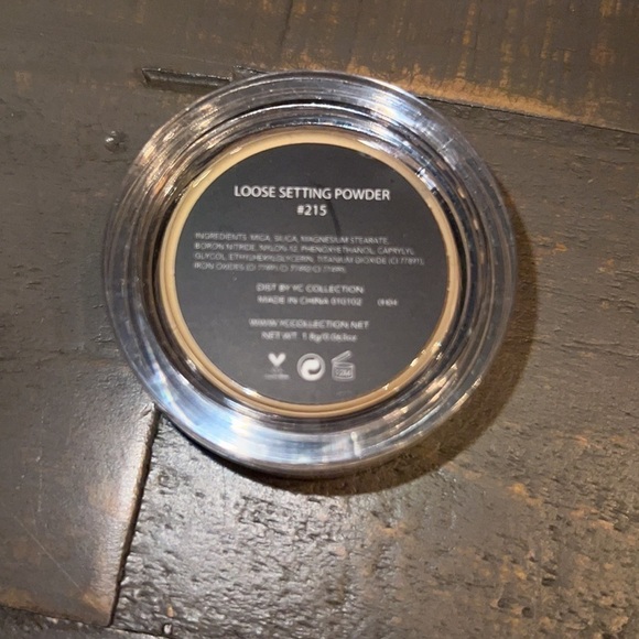 5/$25 YC Collection Loose Setting Powder #215 NEW - Picture 3 of 3